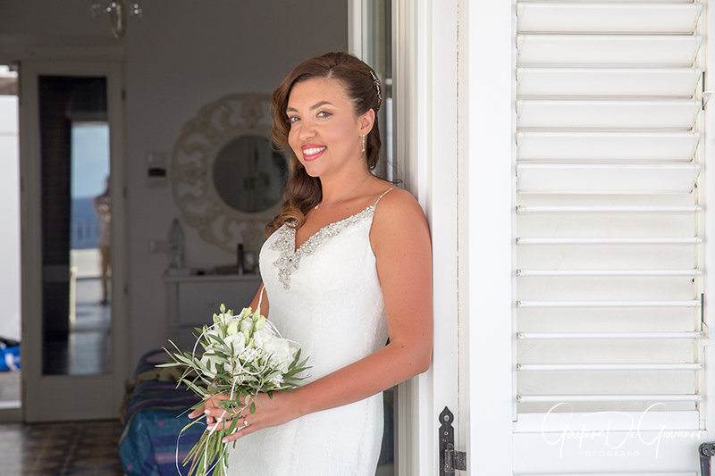 matrimonio a Stromboli: sposa