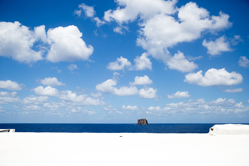 matrimonio a Stromboli: panorama strombolicchio