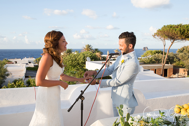 matrimonio a Stromboli: cerimonia in villa