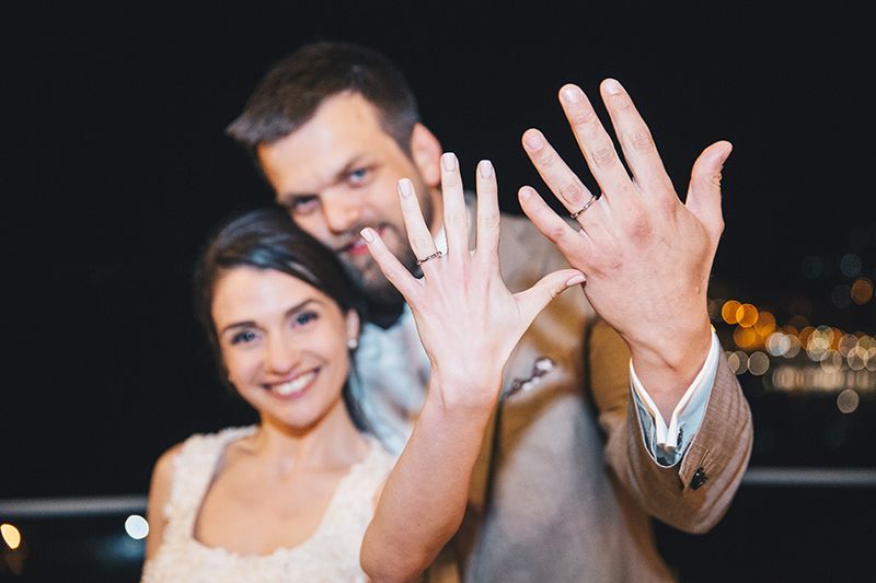 Matrimonio a Lipari: sposi con anelli