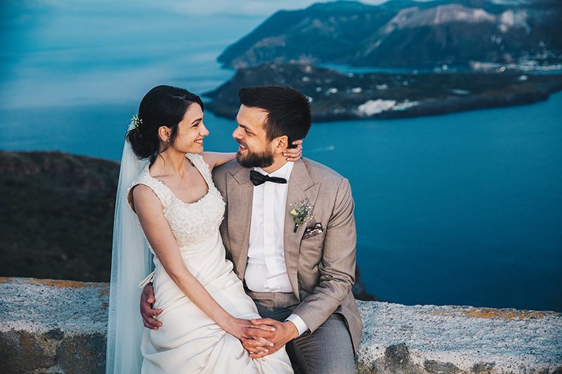 Matrimonio a Lipari: sposi ora blu