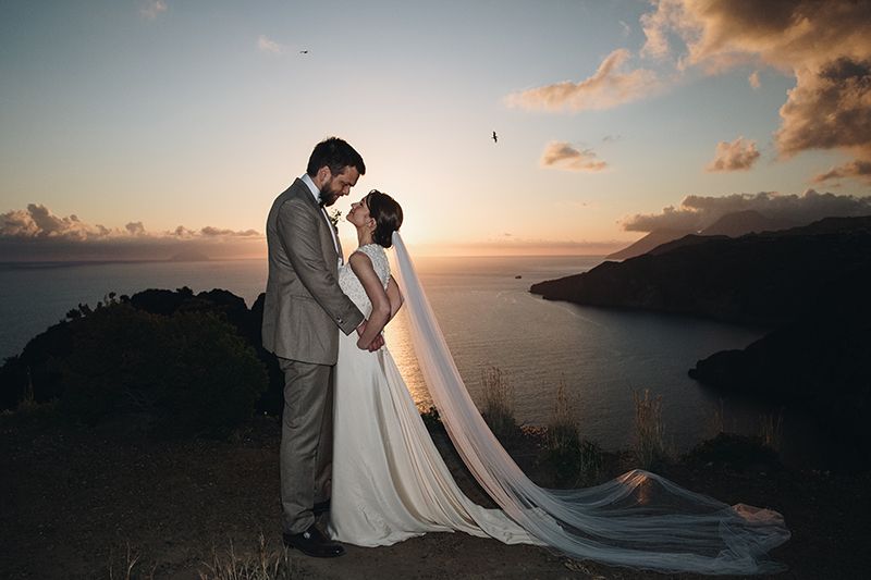 Matrimonio a Lipari: sposi al tramonto