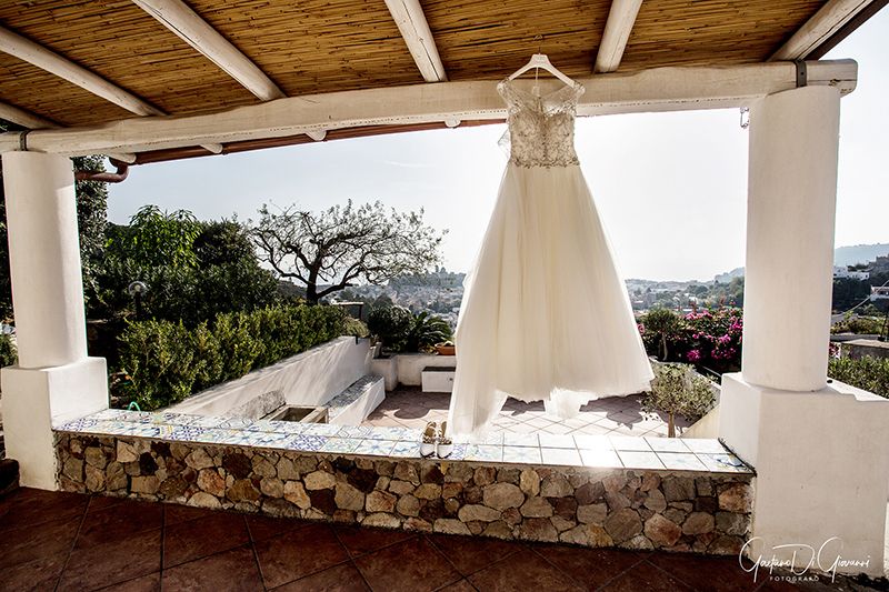 Matrimonio a Lipari: abito della sposa