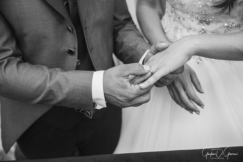 Matrimonio a Lipari: scambio degli anelli