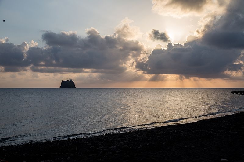 Matrimonio a Stromboli: alba