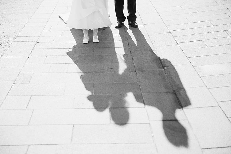 matrimonio a Salina: ombra sposa va in chiesa