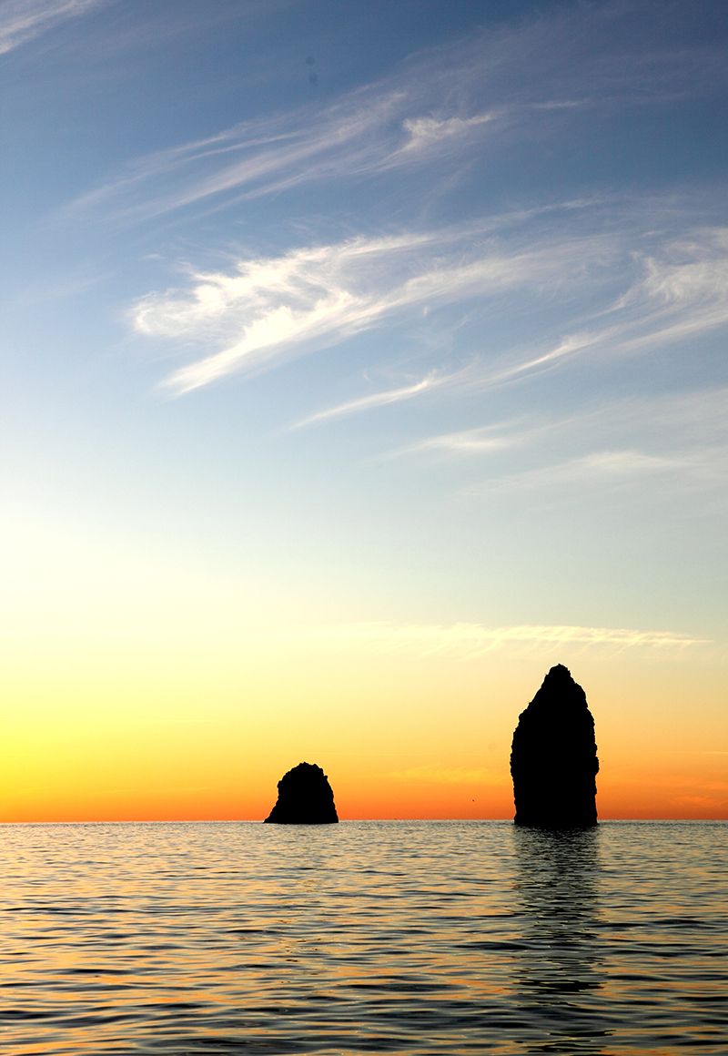 tramonto ai faraglioni di lipari